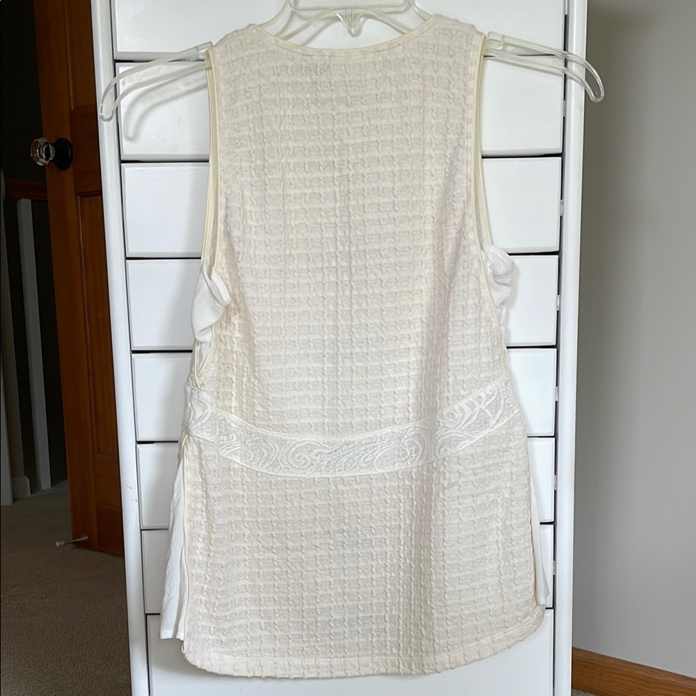 Cream Textured Tank Top - Picture 2 of 6